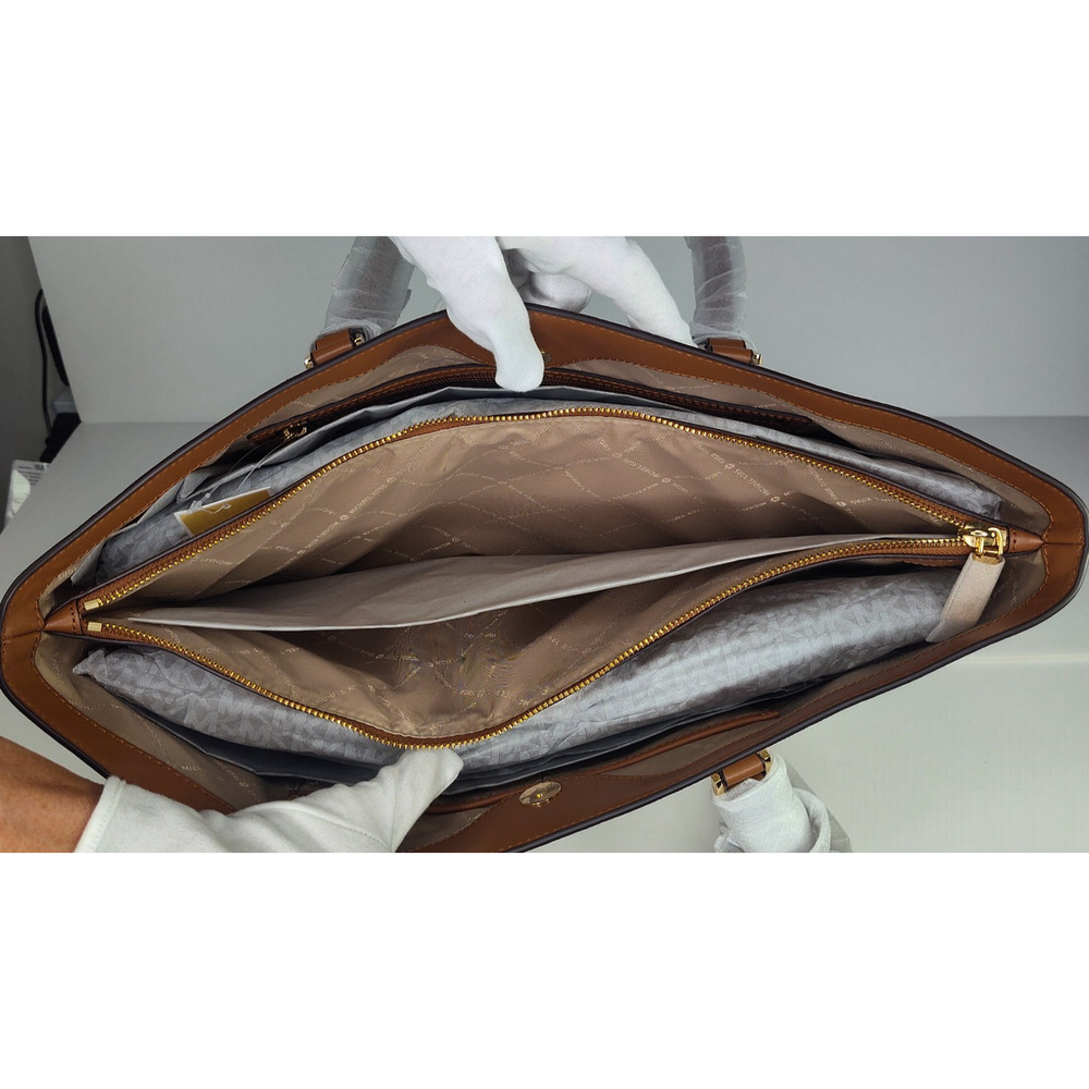 Michael Kors Temple XL Tote Vanilla/Acorn NWT - Picture 9 of 13